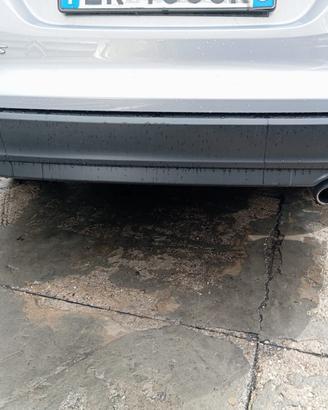 Paraurti posteriore FORD FOCUS anno 2011 SW 1.6 JQ