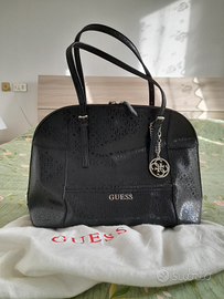 GUESS borsa nera Delaney Logo Satchel Bag