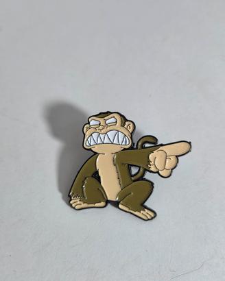 spilla metallo griffin scimmia