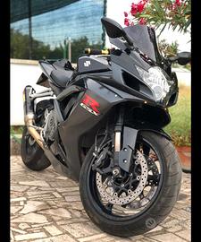 Suzuki GSXR 750 k7
