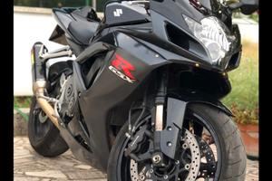 Suzuki GSXR 750 k7
