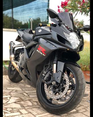 Suzuki GSXR 750 k7