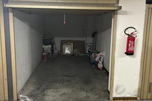 Garage/posto auto Viale Umberto I 106