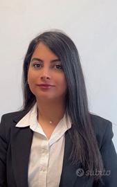 Cameriera, Hostess, o Addetta alle vendite