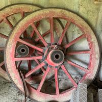 2 Ruote carro antico