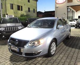 VOLKSWAGEN Passat 2.0 16V TDI Variant Comfortlin