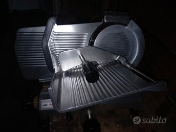 Affettatrice a 220 volt