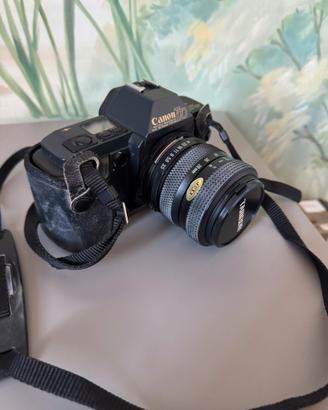 Canon T70 + 2 obiettivi  + custodia