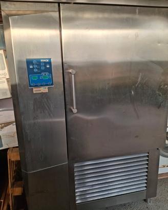 Abbattitore IRINOX 26 Teglie