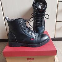 Anfibio basso Levi's  n° 38.