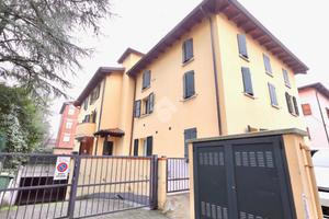 2 LOCALI A REGGIO NELL'EMILIA