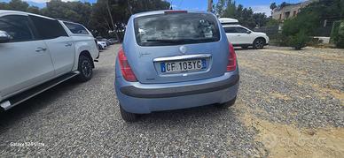 Lancia Ypsilon 1.4 Benzina – 130.000 km –