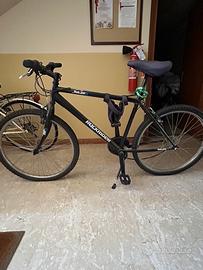 Bicicletta mountainbike rockrider