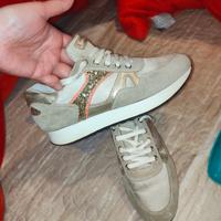 scarpe nero giardini 