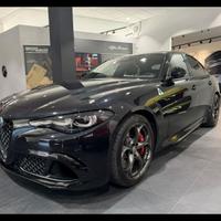 Alfa Romeo Giulia 2.9 V6 Quadrifoglio 520cv auto