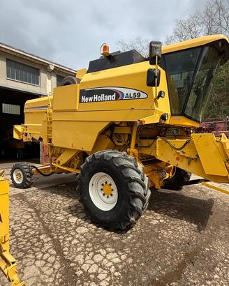 Mietitrebbia New holland Al59 4wd