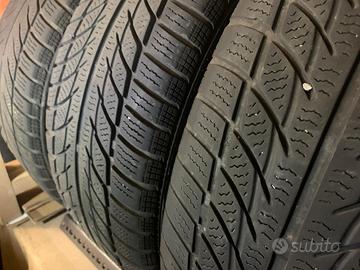 Gomme Invernali 205/45 R17