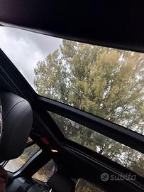 Si vende Bmw 530  x drive m sport.