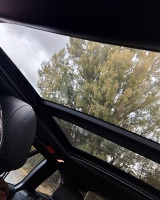 Si vende Bmw 530  x drive m sport.