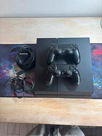 PLAYSTATION4 + 2 Controller originali