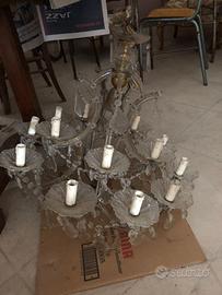 Lampadario antico in vetro