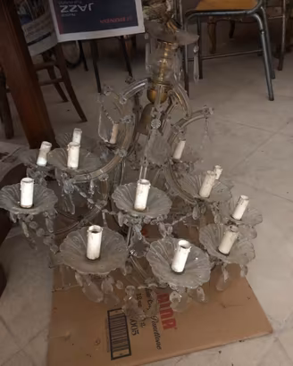 Lampadario antico in vetro