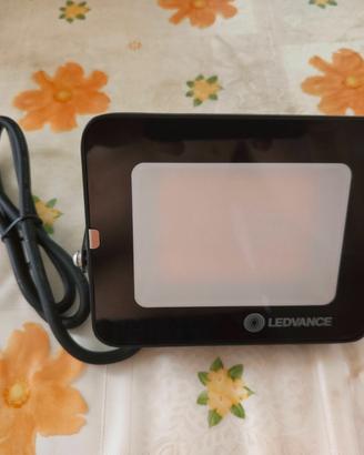 Faro led 50w luce gialla NUOVO