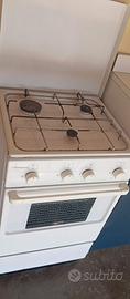 piccola cucina a gas