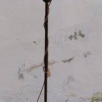 Antica lampada da terra vintage