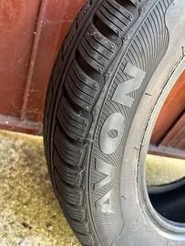 4 Gomme Avon 195/65R15 usate pochissimo