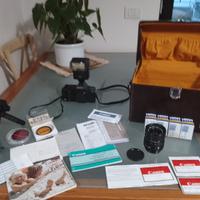 Canon T 70 con flash + obiettivo 35 70mm
