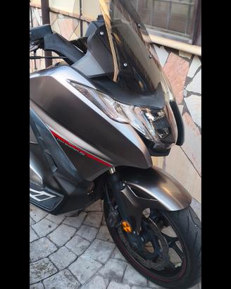 Honda integra 750 sport ABS DCT 