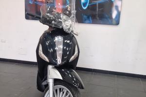 Piaggio Beverly 300 BASE