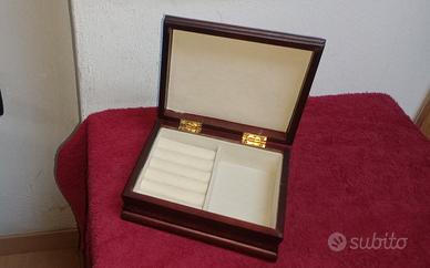 portagioie in legno e velluto 