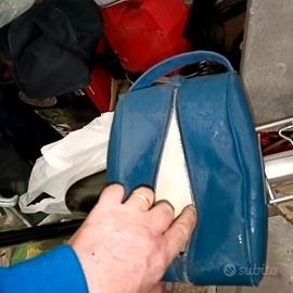 Vintage forze armate  elementi per barba e doccia