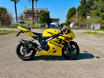 SUZUKI  GSX-R 600 K4