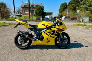 SUZUKI  GSX-R 600 K4