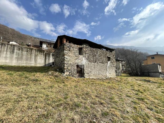 RUSTICO A MAZZO DI VALTELLINA