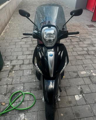 Piaggio Beverly 350 sport touring i.e. ABS