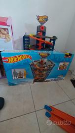 Garage hotwheels