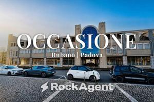 Immobile di 615 m² con 3 locali a Rubano