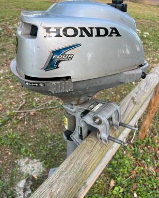 Motore fuoribordo Honda 2.3