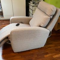 Poltrona movimento relax elettrico e lift