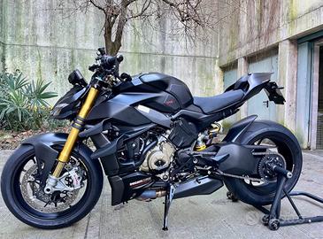 Ducati Streetfighter V4s
