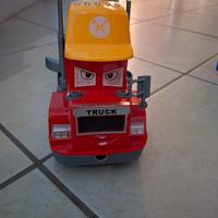 camioncino  con attrezzi monta e smonta