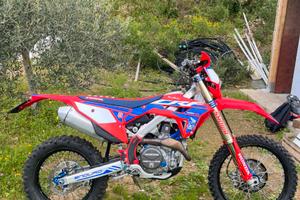 Honda 400 RX special 2024