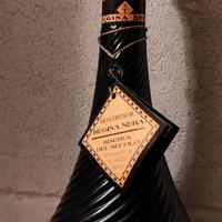 Spumante REGINA NERA cantina MONTRESOR collezione