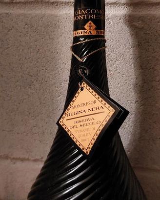 Spumante REGINA NERA cantina MONTRESOR collezione