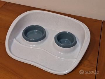 Set vassoio in plastica con 2 ciotole Cani o Gatti