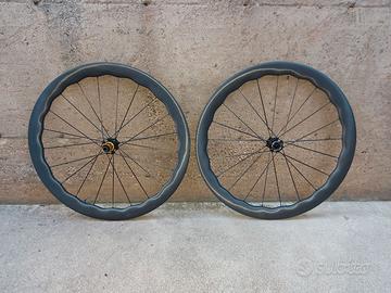 RUOTE CORSA CON RAGGI IN CARBONIO